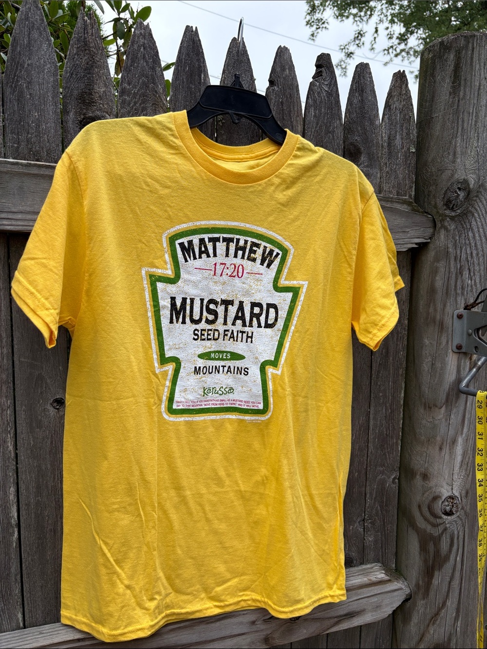 Kerusso medium Matthew Mustard cotton tee!